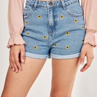 Short Jeans Bordado Girassol