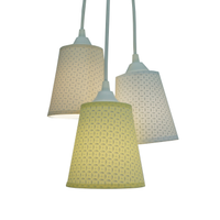 Lustre Pendente Quarto de Bebê Arabescos Amarelo, Bege e Branco