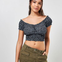 Cropped Romântico Preto Florzinhas