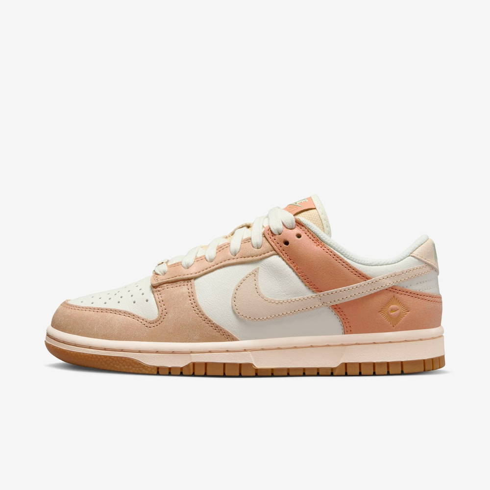 Women's Dunk Low SE