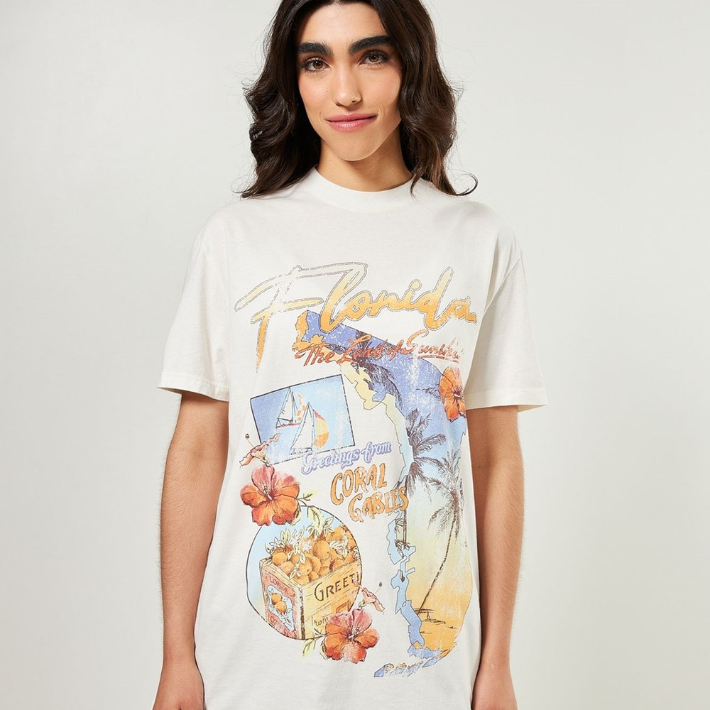 Camiseta Super Oversized Estonada Praia