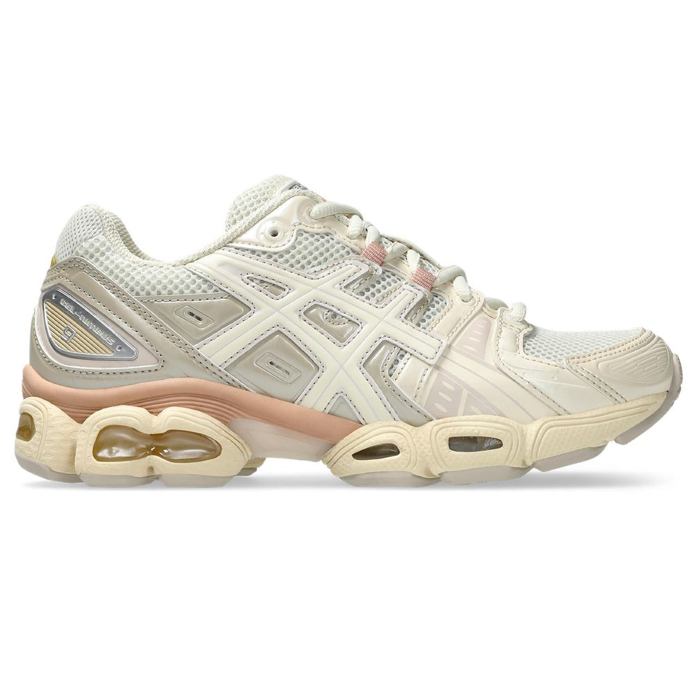 Tênis ASICS GEL-Nimbus 9 - Feminino - Branco com Creme e Rosa