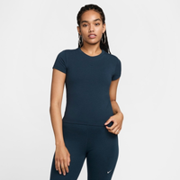 Camiseta Nike Sportswear Chill Knit Feminina