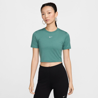 Camiseta Nike Sportswear Essential Feminina