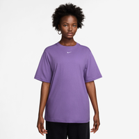 Camiseta Nike Sportswear Feminina