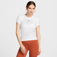 Camiseta Nike Sportswear Chill Knit Feminina