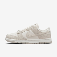 Women's Dunk Low