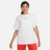 Camiseta Nike Sportswear Feminina