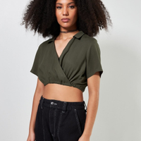 Camisa Cropped Transpassada