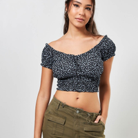 Cropped Romântico Preto Florzinhas