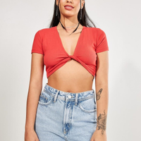 Cropped Vermelho Com Torção