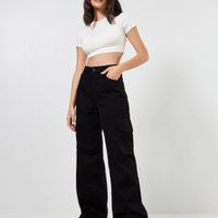 Calça Wide Leg Cargo Preta