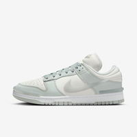 Women's Dunk Low Twist